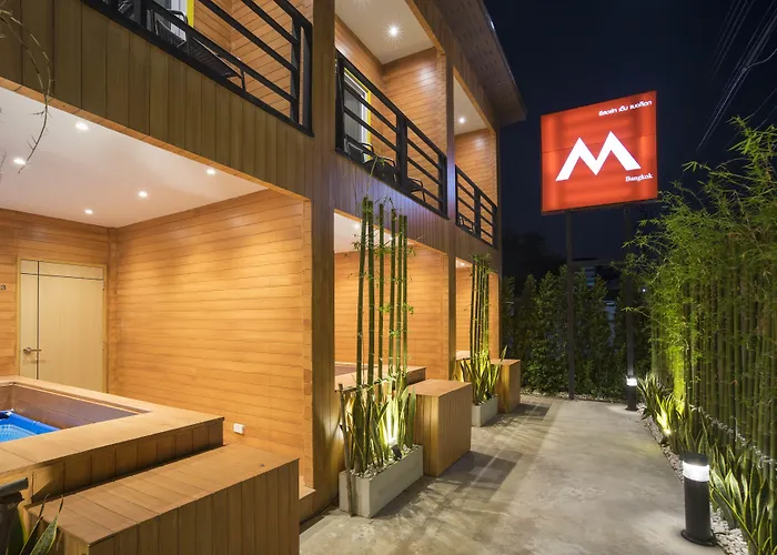 The M Pool - Bts Ekkamai Bangkok