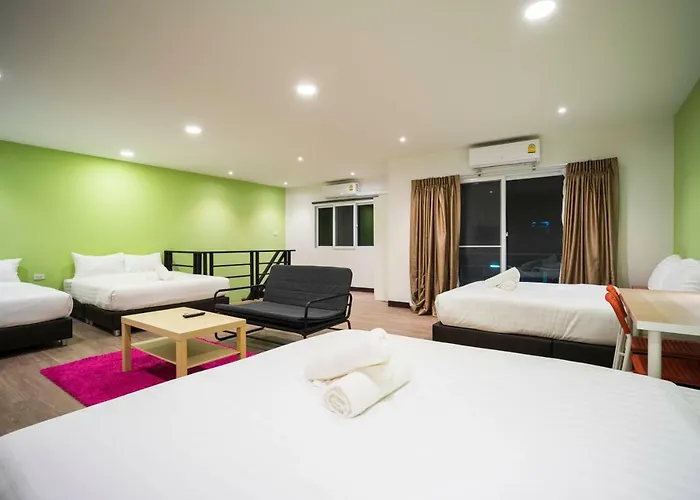 Hotel The M Pool - Bts Ekkamai Bangkok